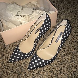 BCBGeneration polka dot pumps